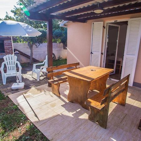 Apartamento Ema-Dany Poreč Exterior foto