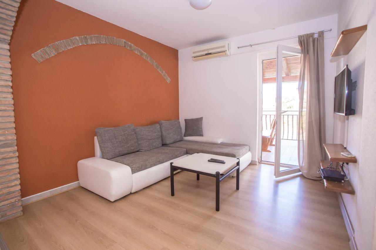 Apartamento Ema-Dany Poreč Exterior foto