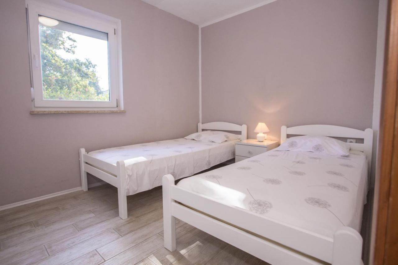 Apartamento Ema-Dany Poreč Exterior foto