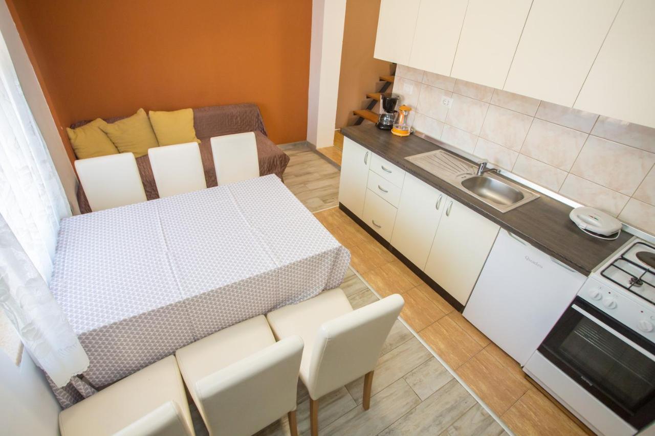 Apartamento Ema-Dany Poreč Exterior foto