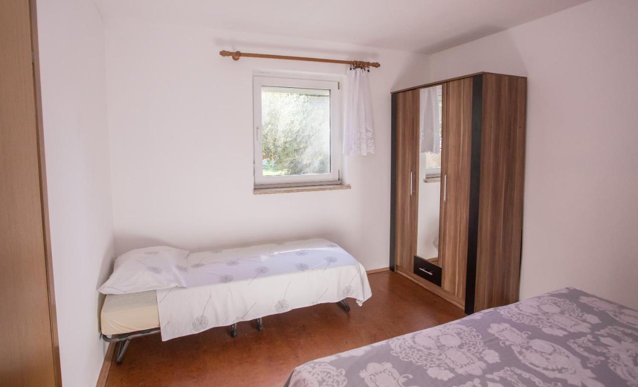 Apartamento Ema-Dany Poreč Exterior foto
