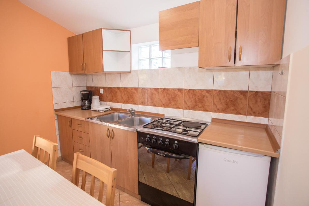 Apartamento Ema-Dany Poreč Exterior foto